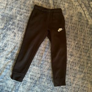 Nike black sweatpants size 7